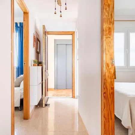 Apto. Con Wifi, Piscina, Vistas Al Mar Y Parking. *