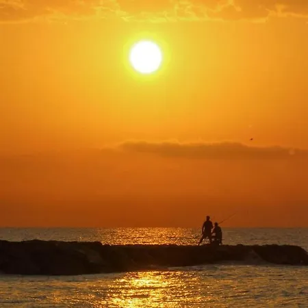 Lejlighed Apto. Con Wifi, Piscina, Vistas Al Mar Y Parking.